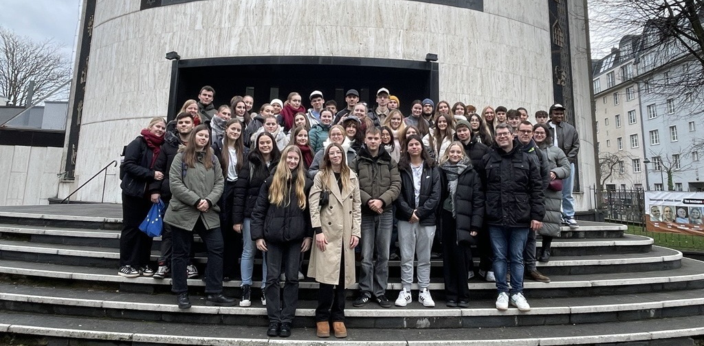 Weltreligionen lebendig begegnen