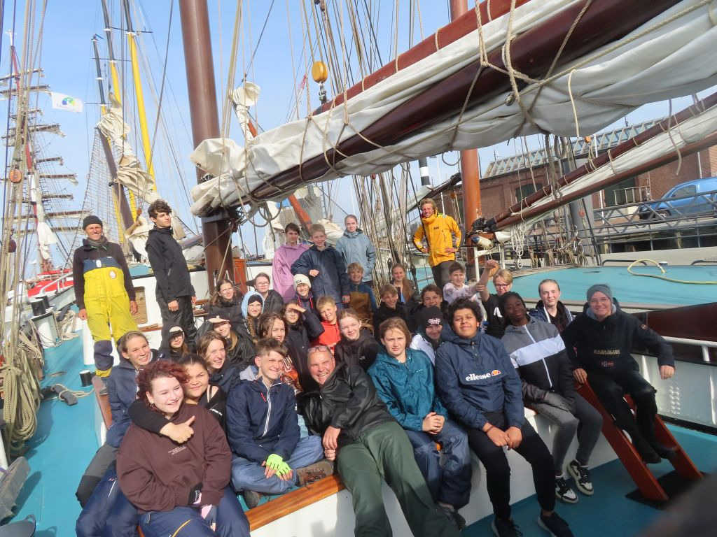 Immer eine Handbreit Wasser unter‘m Kiel - Segelfreizeit des Schulzentrums in den Herbstferien 